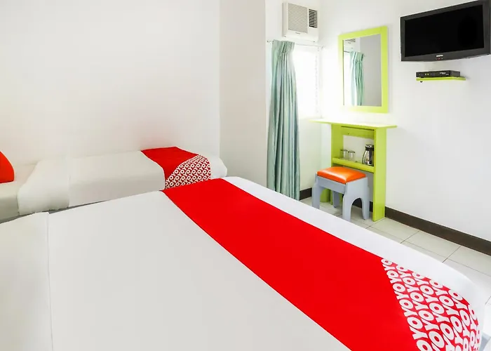 Hotel Oyo 210 Apple Tree 3*