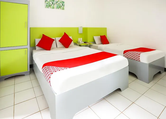 Oyo 210 Apple Tree Hotel