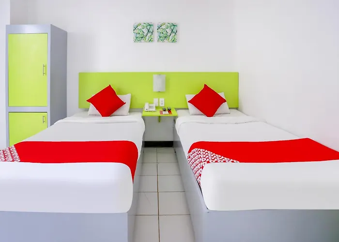 Oyo 210 Apple Tree 3*