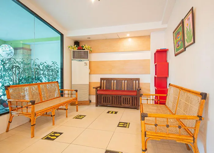 Oyo 210 Apple Tree Hotel Cebu