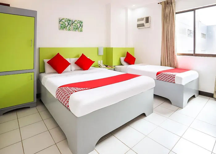 Hotel Oyo 210 Apple Tree 3*