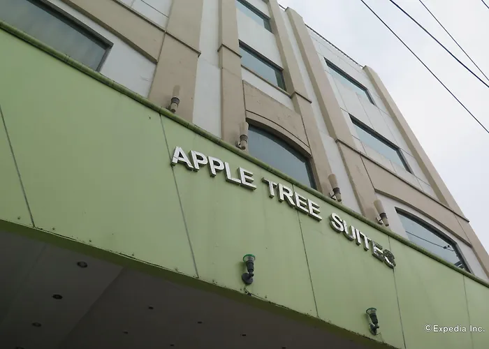 Oyo 210 Apple Tree Hotel 3*