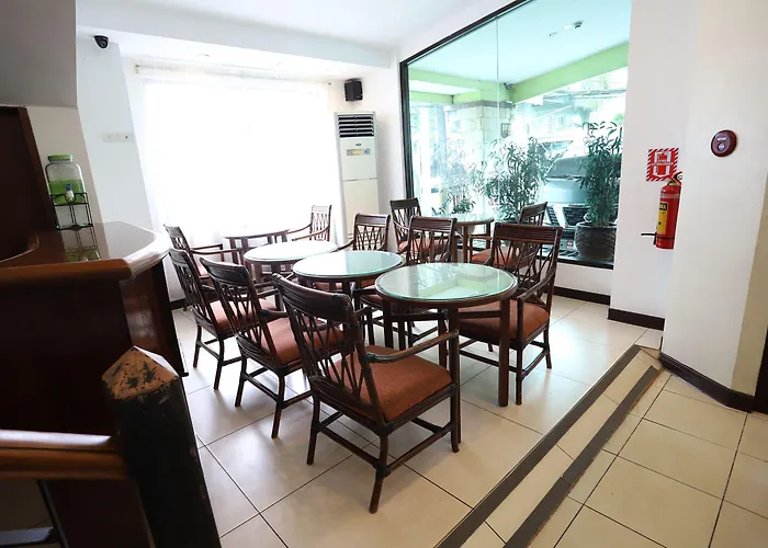 Oyo 210 Apple Tree Hotel Cebu
