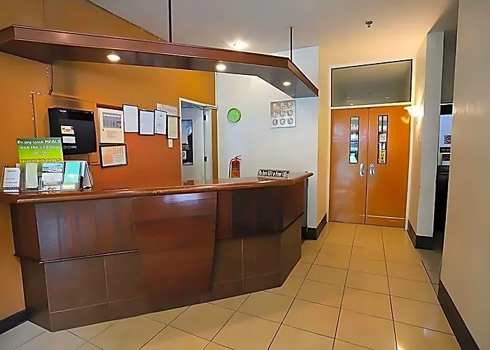 Oyo 210 Apple Tree Hotel Cebu