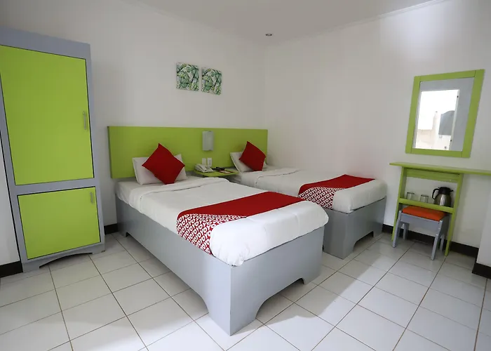 Oyo 210 Apple Tree 3*